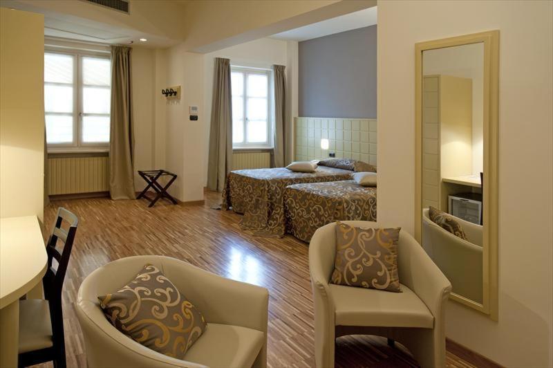 Albergo Badellino Bra Exterior foto